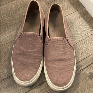 Keds slip on sneakers (8)